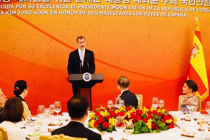 El Rei Felip VI pronuncia un discurs durant el sopar de gala en el seu viatge d'estat a la República de Corea.