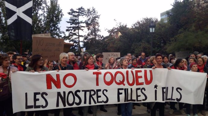 Protesta en la Subdelegación del Gobierno de Lleida este miércoles