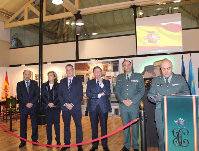 Inauguración de la exposición 'La Guardia Civil, 175 años a tu lado'