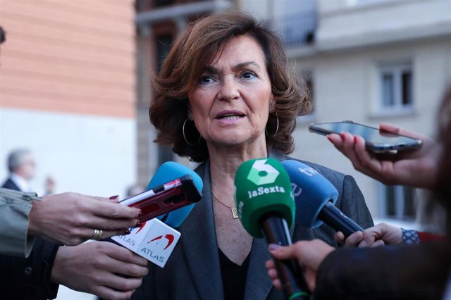 La vicepresidenta del Gobierno, Carmen Calvo inaugura en el Museo del Prado una exposición de las pintoras italianas Sofonisba Anguissola y Lavinia Fontana, el 21 de octubre de 2019.