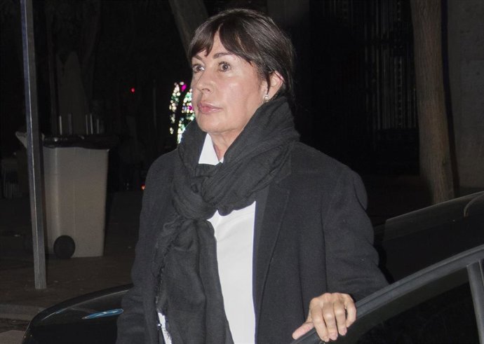 Carmen Martínez Bordiú se dirige a la exhumación de los restos de su abuelo, el dictador Francisco Franco