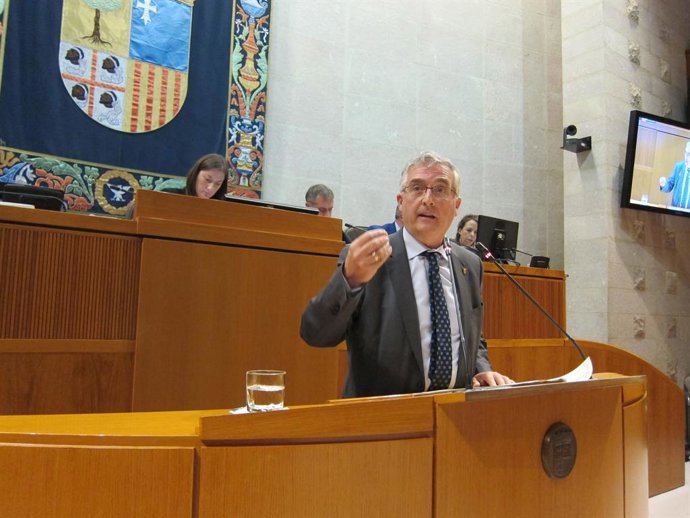 Pleno.- Olona dice que "unos pagarán mas y otros menos" que ahora con la reforma