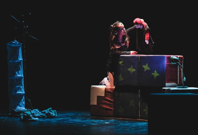 Puesta en escena de La vida es cuento, adaptación de la obra de Calderón de la Barca, en el Teatro Cánovas de Málaga