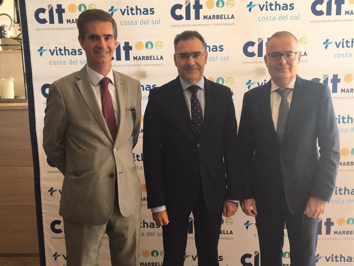 El director del aeropuerto de Málaga, Pedro Alberto Bendala, en un acto en Marbella