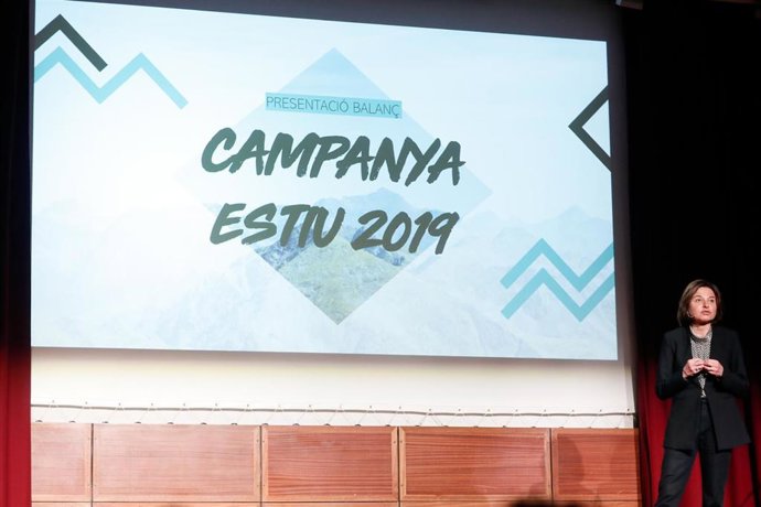La ministra de Turismo de Andorra, Vernica Canals, durante la presentación del balance de la campaña de verano