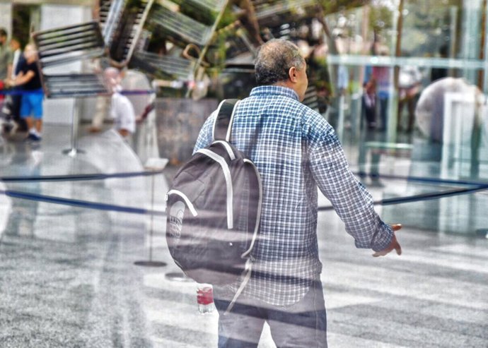 La expareja sentimental de la expresa de ETA, Sara Majarena, a su salida de los juzgados de Valencia tras una de las sesiones del juicio en el que se le acusa de acuchillar presuntamente a la hija de ambos, en Valencia (España), a 10 de septiembre de 20