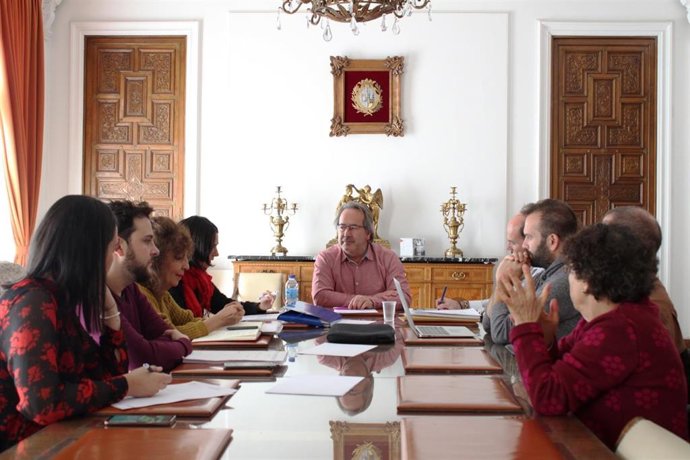 Reunión en el Ayuntamiento sobre la Fundación Baltasar Lobo.