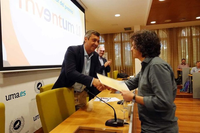 Entrega del premio 'Inventum 2.0' a la mejor patente de la UMA