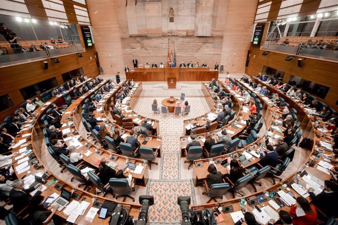 Vista del hemiciclo de la Asamblea de Madrid durante una sesión plenaria en Madrid (España), a 3 de octubre de 2019.