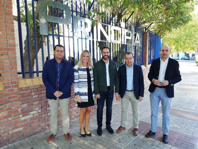 El secretario general del PSOE de Málaga, José Luis Ruiz Espejo, el parlamentario andaluz Francisco Conejo , la diputada provincial del PSOE Patricia Alba y el portavoz municipal del PSOE, Daniel Pérez, en el Centro Principia