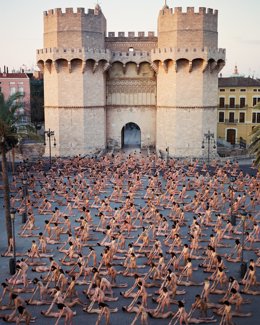 Spencer Tunick_Valncia, pell del Mediterrani_Intramurs