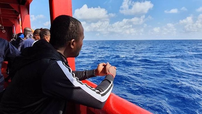Migrante rescatado por el 'Ocean Viking'