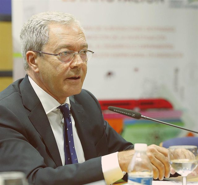 El consejero de Economía, Conocimiento, Empresas y Universidad, Rogelio Velasco.