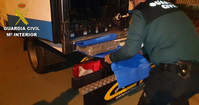 LA GUARDIA CIVIL INTERVIENE 400 KILOS DE HACHÍS EN EL TERMINO MUNICIPAL DE SAGUNTO