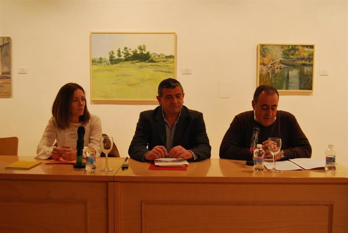 El  alcalareño Marcos Fernández,  que dirige el  Archivo Municipal de Sevilla ha realizado la recopilación de  los textos editados en el siglo XIX.