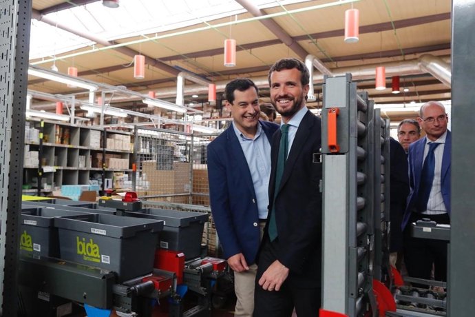 El presidente del PP-A, Juanma Moreno, y el presidente del PP a nivel nacional, Pablo Casado.