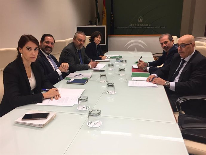 Reunión entre la Consejería de Justicia y el Consejo Andaluz de Colegios de Abogados