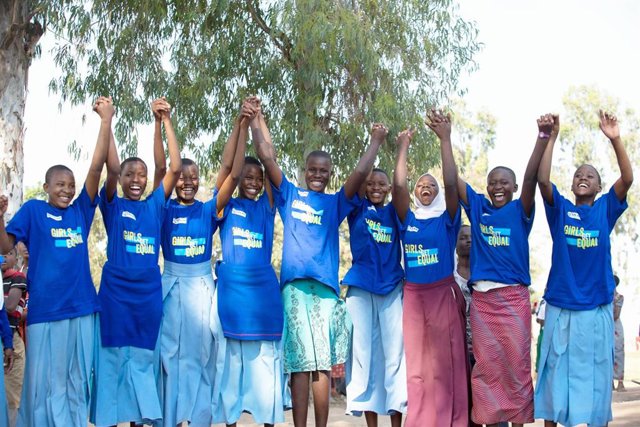 Niñas contra el matrimonio infantil en Tanzania