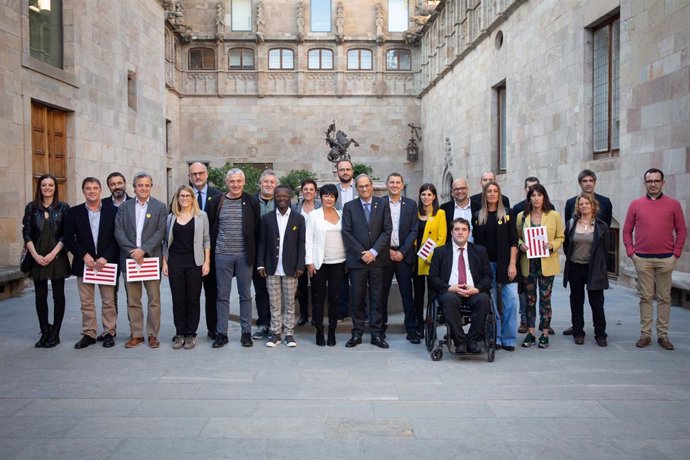 Quim Torra rep els signants de la declaració conjunta sobre la situació política de Catalunya