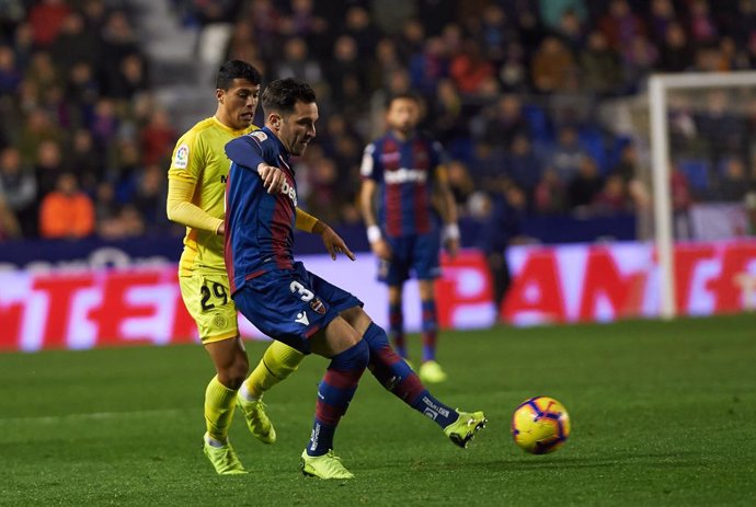 Fútbol.- Toño (Levante), baja ante el Espanyol por una lesión muscular