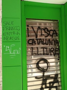 Vox denuncia ante la policía pintadas con amenazas de muerte hacia Abascal aparecidas en su se de Cuenca