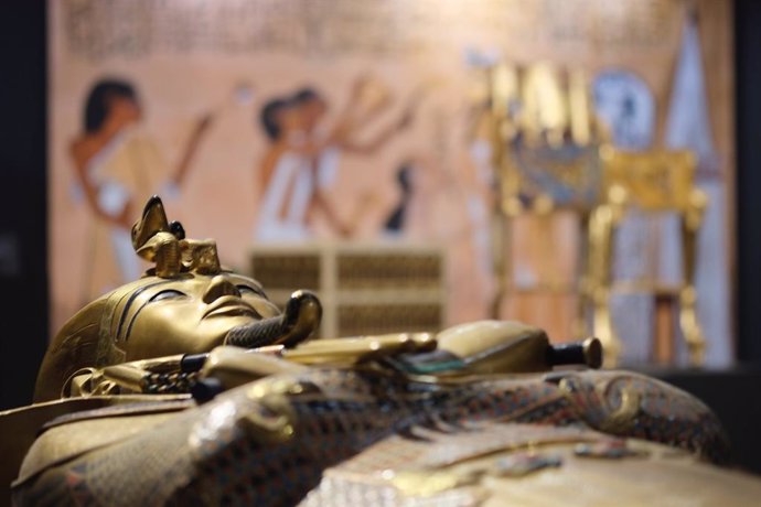 Reproducción del sarcófago de Tutankamón, de la Fundación Sophia.