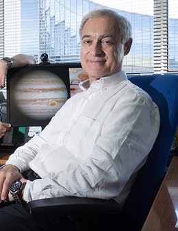 El astrofísico Agustín Sánchez Lavega