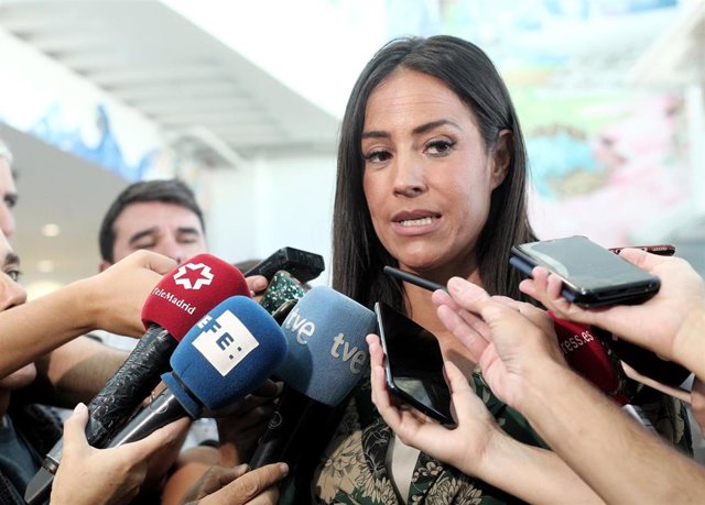 La vicealcaldesa de Madrid, Begoña Villacís ofrece declaraciones a los medios de comunicación, en la celebración del Día de la Policía, con motivo de la festividad de los Santos Ángeles Custodiosos, en Madrid, a 4 d eoctubre de 2019.