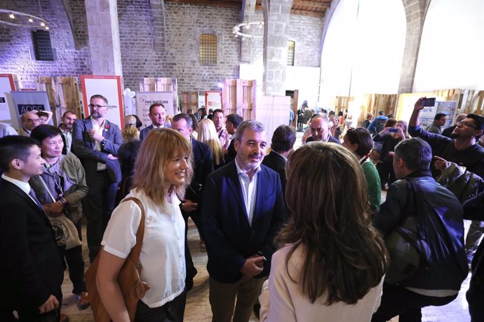 Jaume Collboni i Laia Bonet visiten el Barcelona International Community Day (BICB)