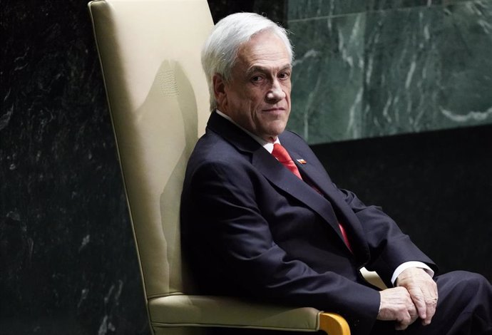 Chile.- Piñera ordena a sus ministros que pongan sus cargos a su disposición par