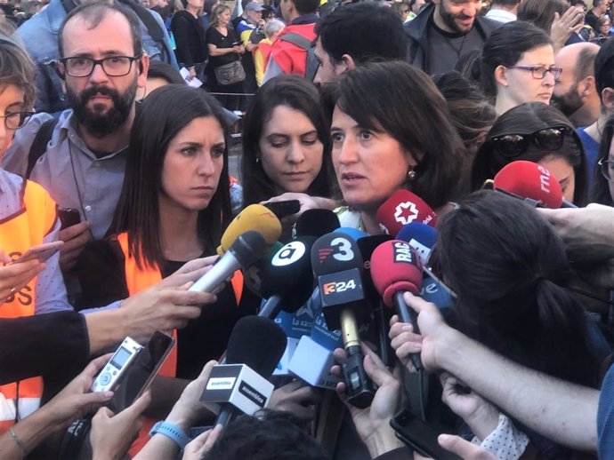 La presidenta de l'ANC Elisenda Paluzie a la manifestació de ANC y mnium Cultural contra la sentncia del procés independentista, sota el lema 'Llibertat' al carrer Marina de Barcelona el 26 de octubre de 2019.