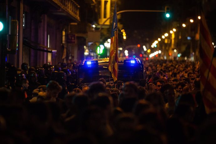 Protesta d'independentistes en la Via Laietana de Barcelona en rebuig a la sentncia de el 1-O i per demanar la llibertat dels presos a 26 d'octubre de 2019