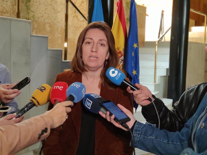 La portavoz de Podemos en la Junta General, Lorena Gil.