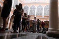 Las elecciones presidenciales de Argentina cierran con más de un 80% de participación