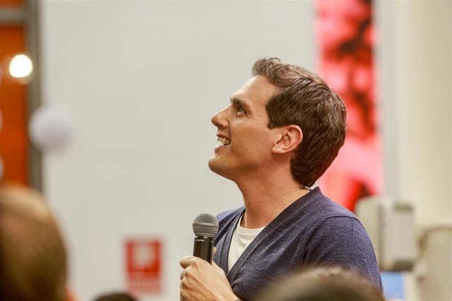 Albert Rivera (Cs) durante el acto "España en marcha" en la sede nacional de la formación naranja. En Madrid (España), a 25 de octubre de 2019.