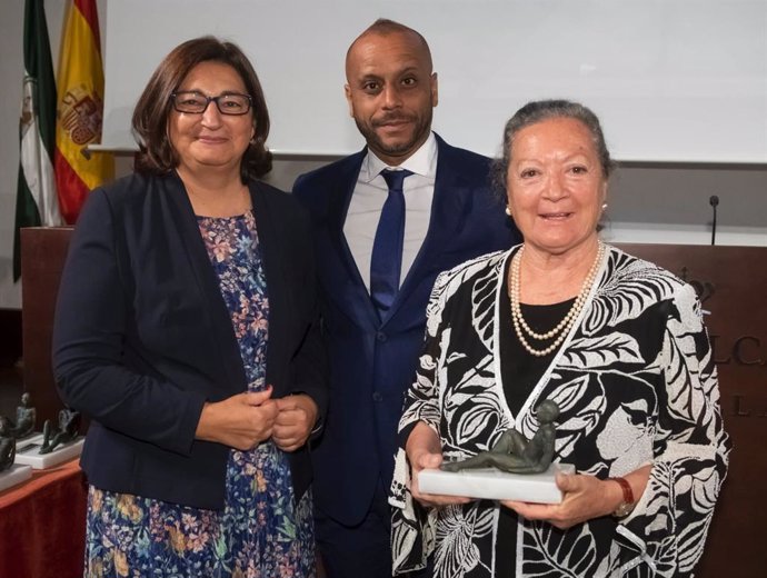 Elsa López recibe el Premio Emilio Castelar a la Defensa de las Libertades y el Progreso de los Pueblos