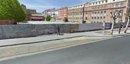 400 metros cuadrados, un nuevo centro deportivo que se construirá en lo que ahora es el polideportivo y, en un plazo máximo de cinco años, con viviendas en el edificio principal, que mantendrá su histórica fachada