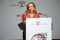 La ministra Calviño asegura que "la economía española está capeando mejor que otros países" las complejidades actuales