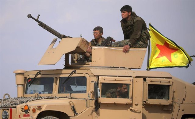 Turkey writes a petition to the US for the arrest and extradition of the leader of the SDS Miembros de las Fuerzas Democráticas Sirias (FDS) en Baghuz, último reducto del Estado Islámico.