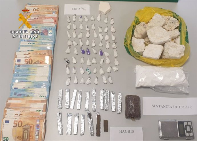 Material incautado en una operación contra el tráfico de drogas en Oviedo