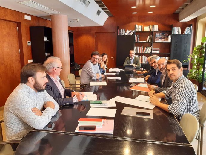 Primera reunió del Consell de Capitalitat.