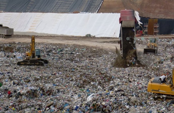 Podem insiste en la Ley de Prevención de Residuos y Economía Circular en su estr