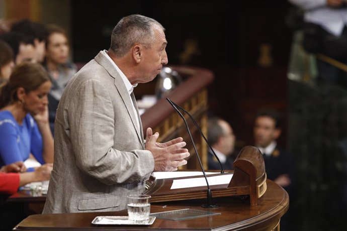 El portaveu de Compromís al Congrés dels Diputats, Joan Baldoví, durant el seu discurs previ a la segona votació per a la investidura del candidat socialista a la presidncia del Govern.