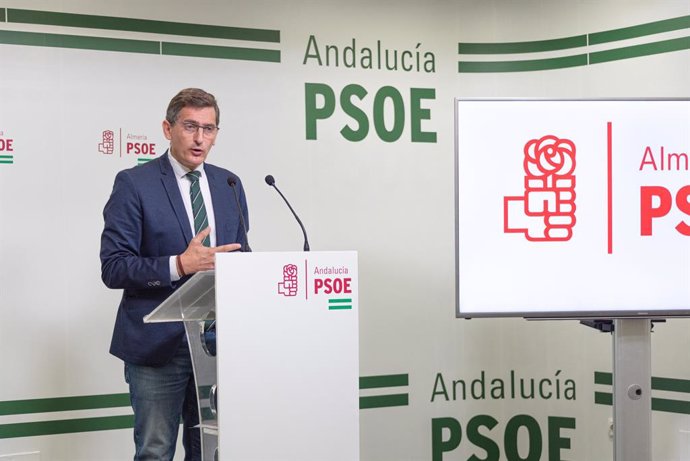 Almería.-El PSOE subraya las "contradicciones" del PP sobre el destino del agua 