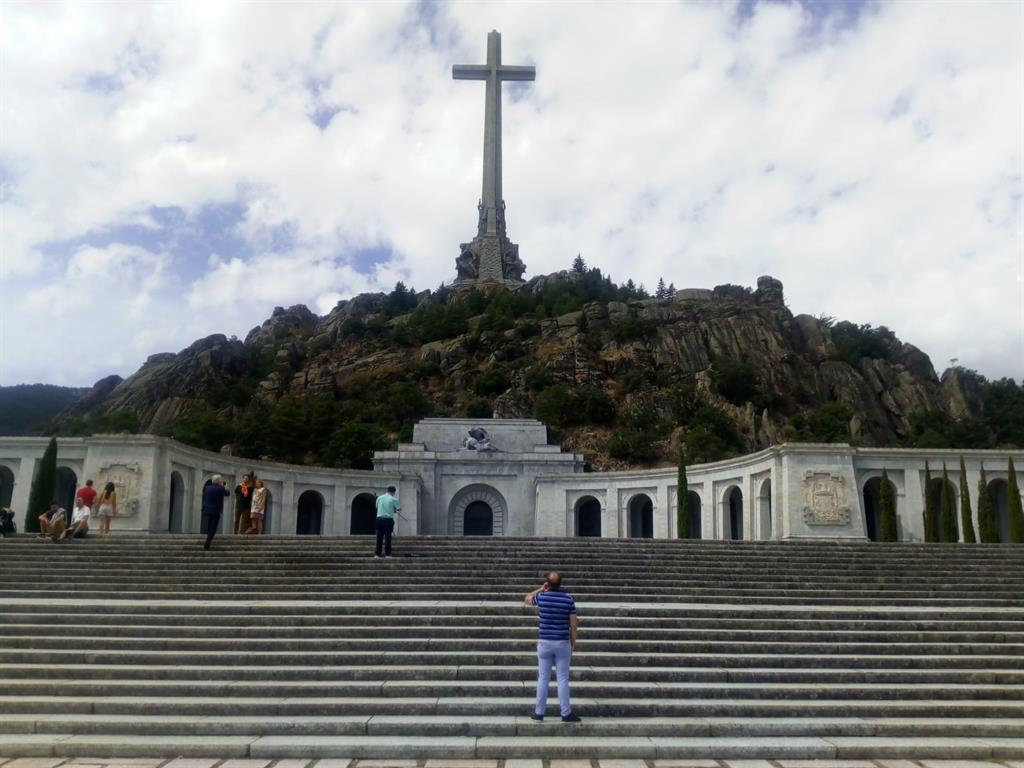 El Valle de los Caídos reabre este martes sus puertas en ...