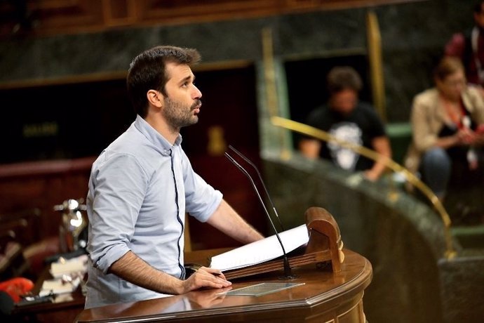 Javer Sánchez Serna durante su intervención en el Congreso de los Diputados