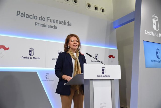 La consejera de Bienestar Social, Aurelia Sánchez, en rueda de prensa.