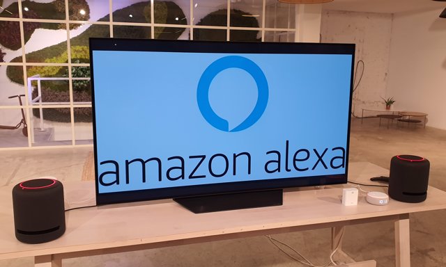 Nuevos altavoces Amazon Echo Studio, Dot y Flex presentado en España