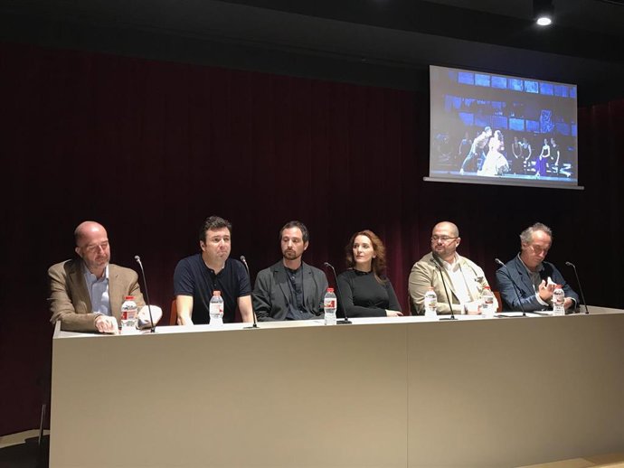 V.García de Gomar, O.Díaz, L.Castaldi, M.José Moreno, C.Albelo y G.De Castro en el Liceu