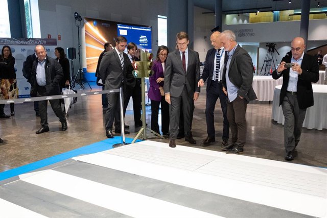 Feijóo en la inauguración de la XXX Semana de la Carretera